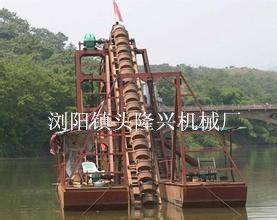 瀏陽市鎮(zhèn)頭鎮(zhèn)隆興機械制造廠 專業(yè)木竹采伐機械制造，引領行業(yè)綠色發(fā)展